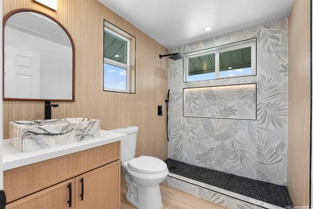 1825-B Liliha Street, Honolulu, HI 96817