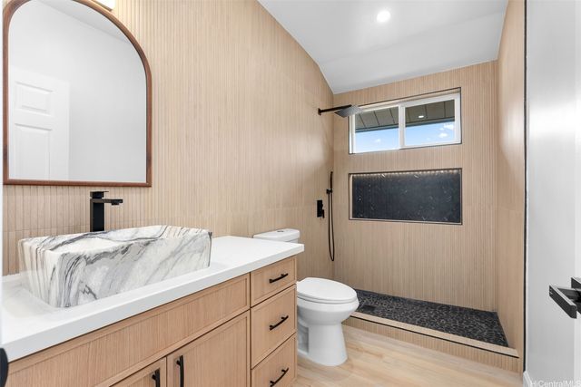 1825-B Liliha Street, Honolulu, HI 96817