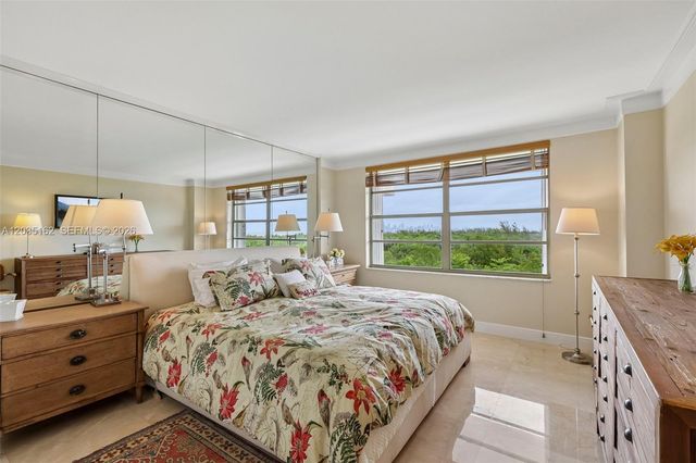 155 Ocean Lane Dr 614, Key Biscayne, FL 33149