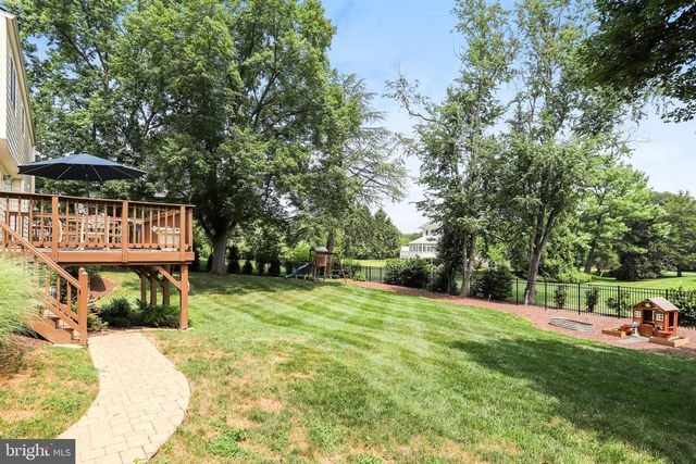 907 CANTLE LN, Great Falls, VA 22066