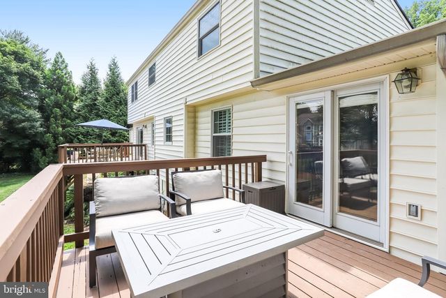 907 CANTLE LN, Great Falls, VA 22066