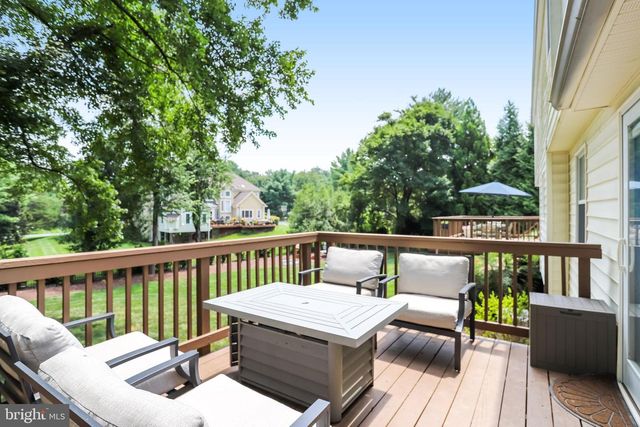 907 CANTLE LN, Great Falls, VA 22066
