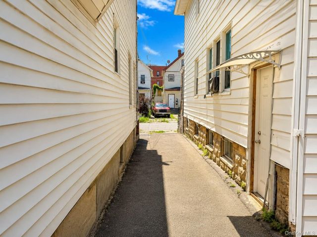 25 Monroe Street 1, Mount Vernon, NY 10550