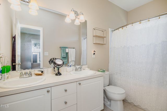 209 Mccarthy Drive, Clayton, NC 27527
