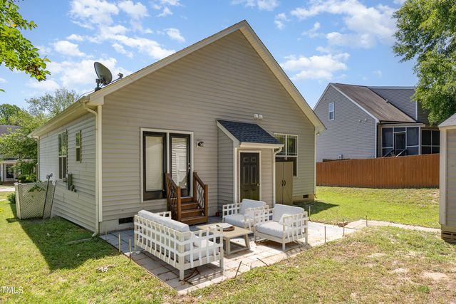 209 Mccarthy Drive, Clayton, NC 27527
