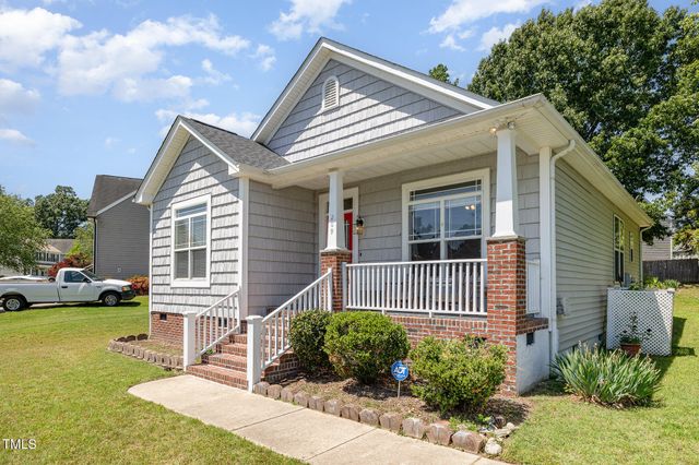 209 Mccarthy Drive, Clayton, NC 27527
