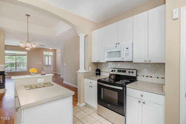 209 Mccarthy Drive, Clayton, NC 27527