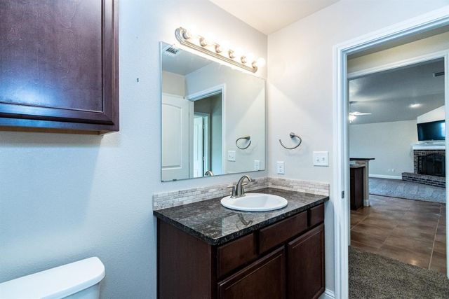 9706 Ridgely Avenue, Lubbock, TX 79424