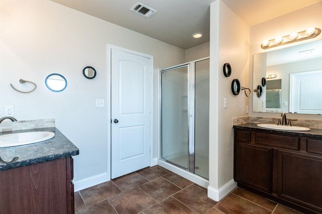 9706 Ridgely Avenue, Lubbock, TX 79424