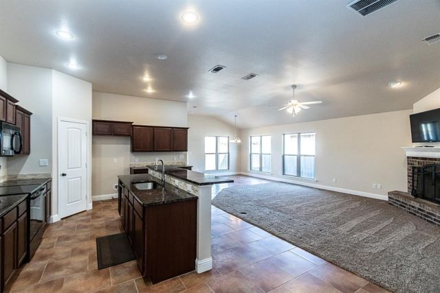 9706 Ridgely Avenue, Lubbock, TX 79424