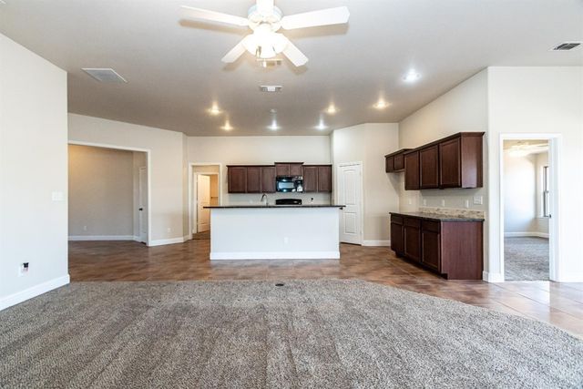 9706 Ridgely Avenue, Lubbock, TX 79424