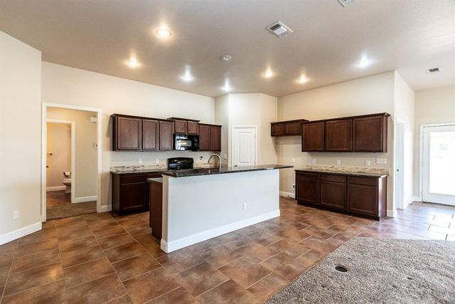 9706 Ridgely Avenue, Lubbock, TX 79424