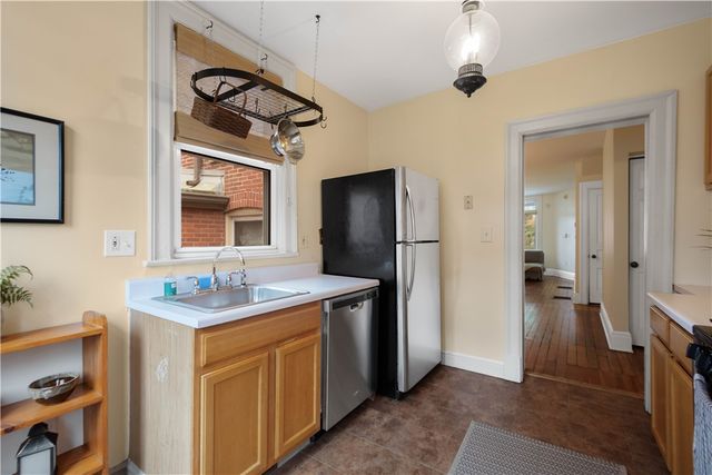 2 Clarendon Place, Friendship Park, PA 15206