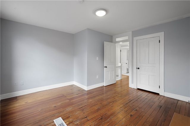 2 Clarendon Place, Friendship Park, PA 15206