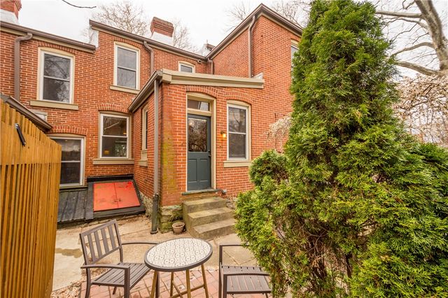 2 Clarendon Place, Friendship Park, PA 15206