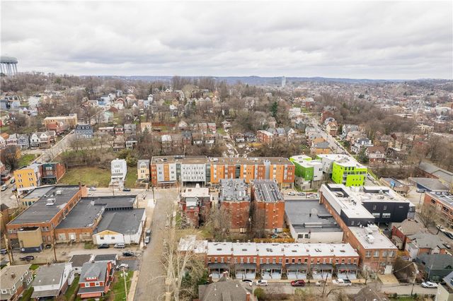 2 Clarendon Place, Friendship Park, PA 15206