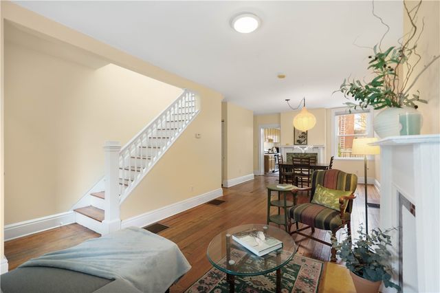 2 Clarendon Place, Friendship Park, PA 15206