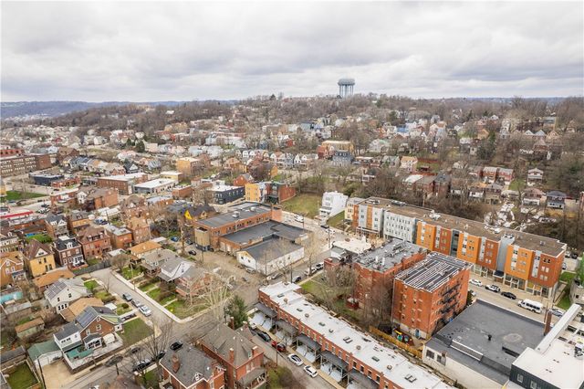 2 Clarendon Place, Friendship Park, PA 15206