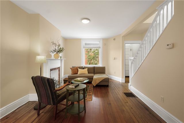 2 Clarendon Place, Friendship Park, PA 15206