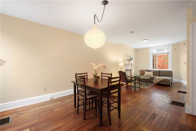 2 Clarendon Place, Friendship Park, PA 15206