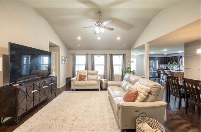 6108 Warrington Road, Bentonville, AR 72713