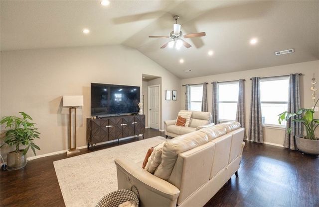 6108 Warrington Road, Bentonville, AR 72713