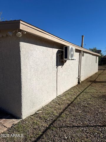 735 E 3RD Street, Douglas, AZ 85607