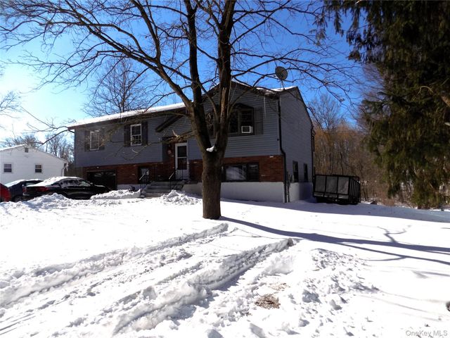16 Baldwin Drive, Wappingers Falls, NY 12590