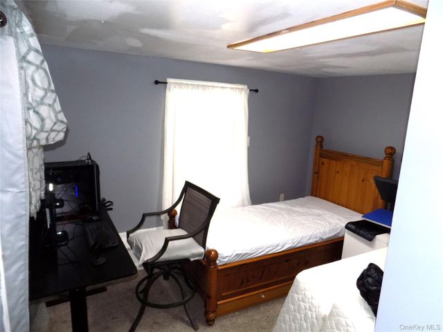 16 Baldwin Drive, Wappingers Falls, NY 12590