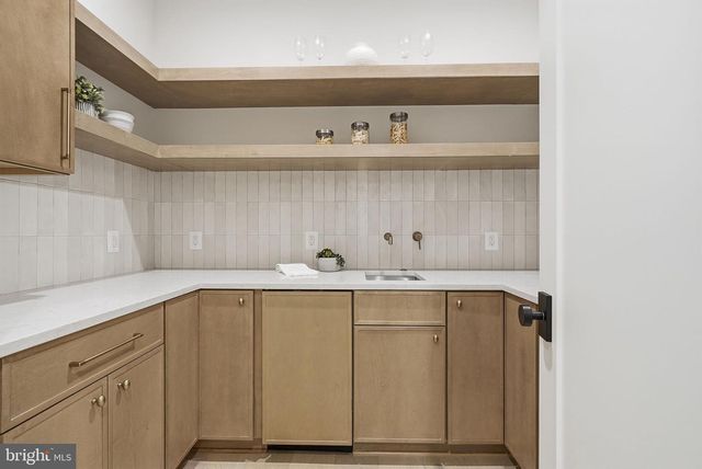 9313 CORONADO TERRACE, Fairfax, VA 22031