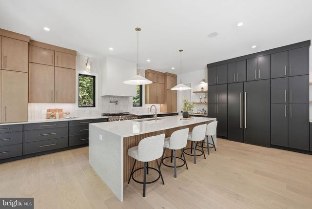 9313 CORONADO TERRACE, Fairfax, VA 22031