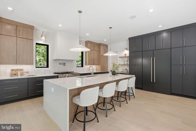 9313 CORONADO TERRACE, Fairfax, VA 22031