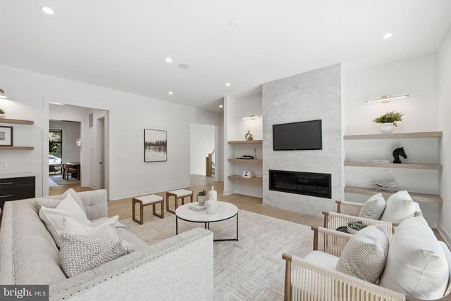 9313 CORONADO TERRACE, Fairfax, VA 22031