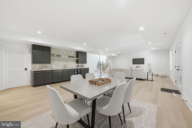 9313 CORONADO TERRACE, Fairfax, VA 22031