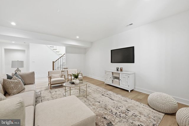 9313 CORONADO TERRACE, Fairfax, VA 22031