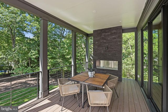9313 CORONADO TERRACE, Fairfax, VA 22031