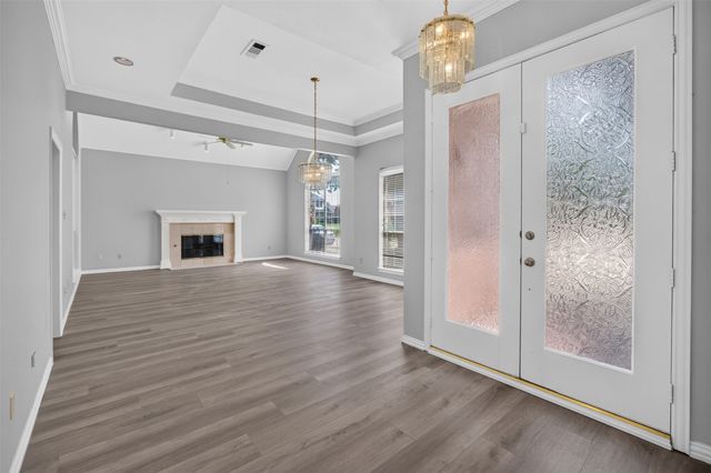 1037 Mccoy Drive, Irving, TX 75062