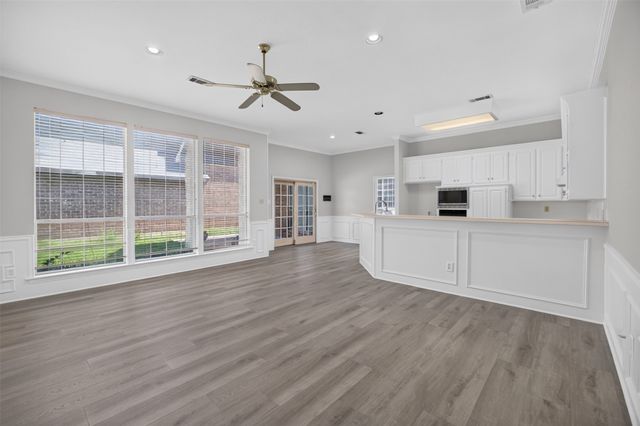 1037 Mccoy Drive, Irving, TX 75062