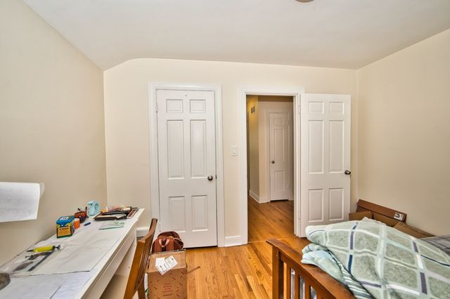 6707 N Saint Louis Avenue, Lincolnwood, IL 60712