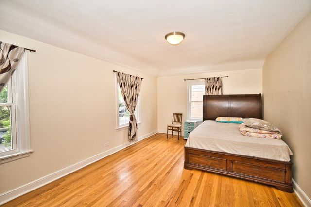 6707 N Saint Louis Avenue, Lincolnwood, IL 60712