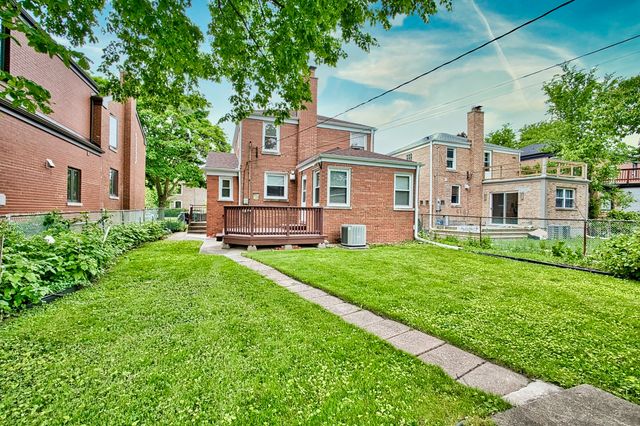 6707 N Saint Louis Avenue, Lincolnwood, IL 60712