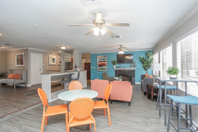 10250 Lands End Drive 605, Houston, TX 77099