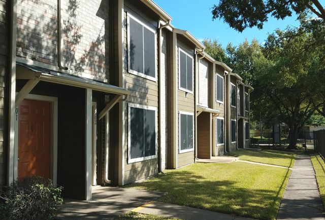 10250 Lands End Drive 605, Houston, TX 77099