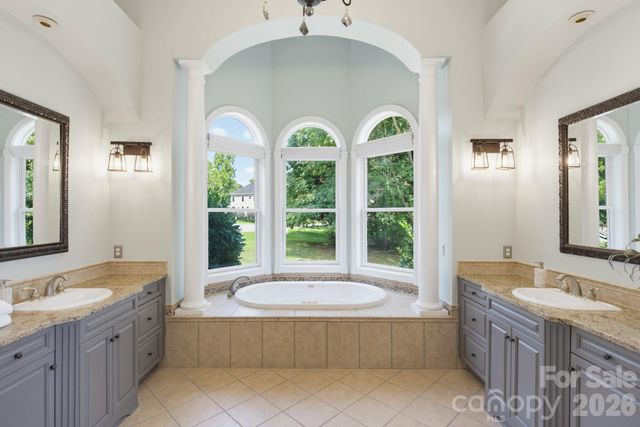 149 Vista Bluff Lane, Mooresville, NC 28117