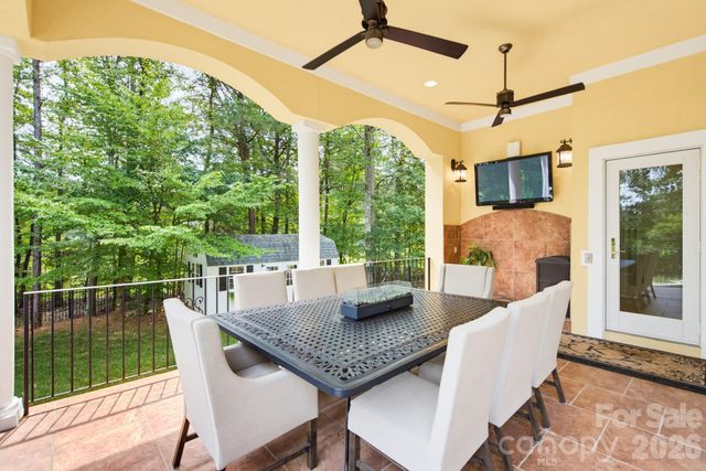 149 Vista Bluff Lane, Mooresville, NC 28117