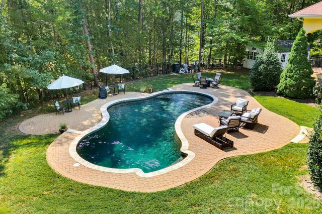 149 Vista Bluff Lane, Mooresville, NC 28117