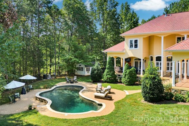 149 Vista Bluff Lane, Mooresville, NC 28117