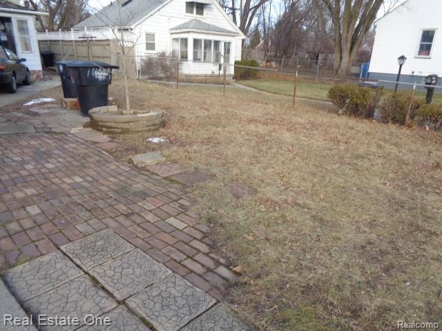 14995 Maddelein Street, Detroit, MI 48205