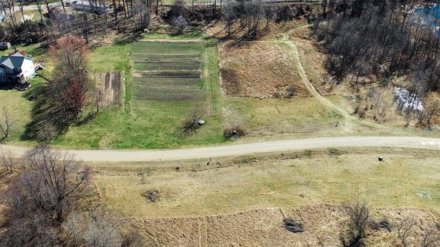 1922 Percy Lane, Highland, MI 48357