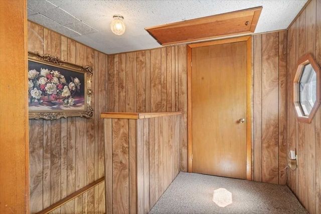 11 Pocono Rd., Worcester, MA 01605
